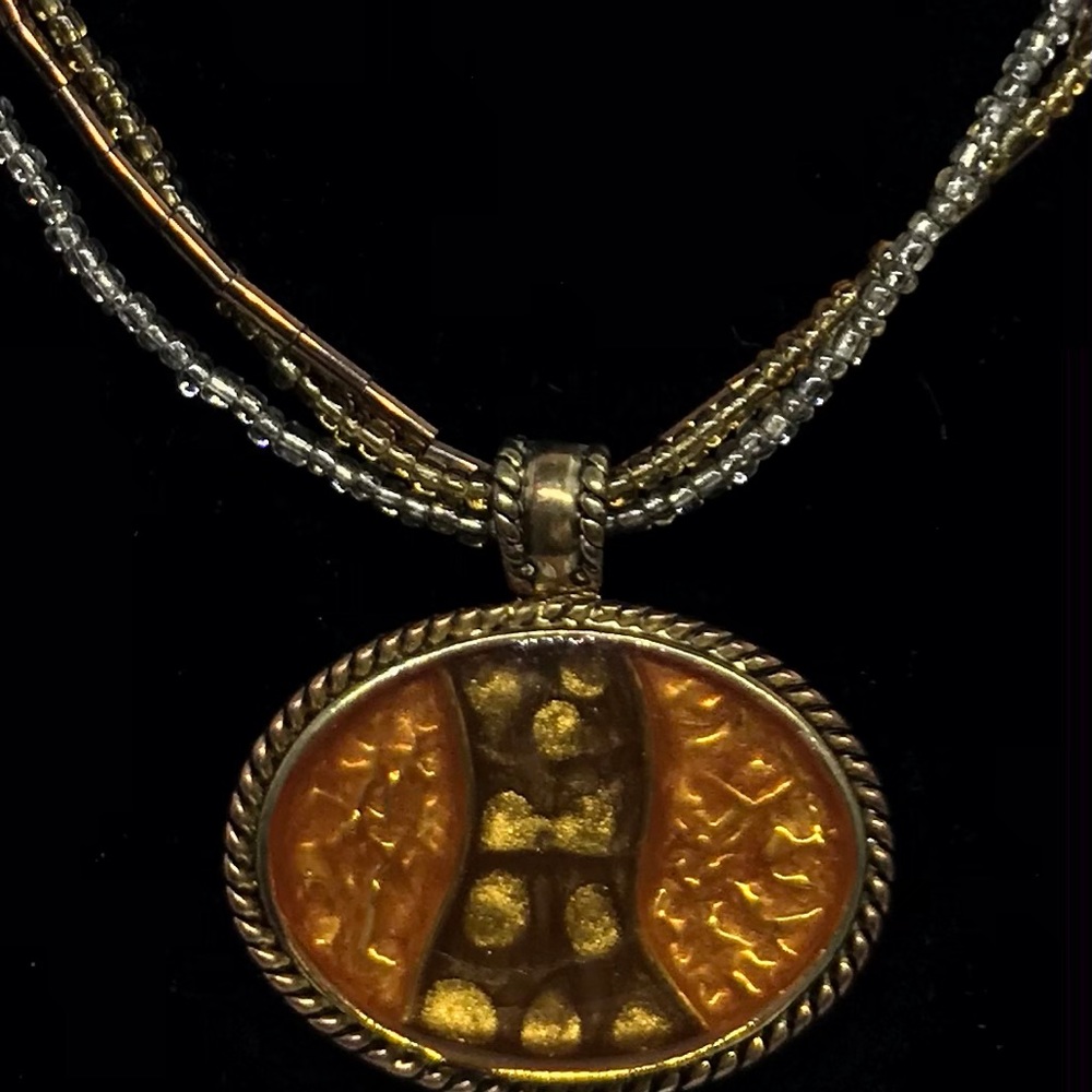 Kenneth Cole pendant necklace